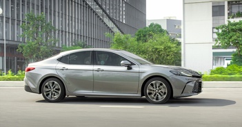 Doanh số sedan cỡ D quý III giảm mạnh Doanh số sedan cỡ D quý III giảm mạnh