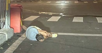 Đâm vào người nằm ở đường có phải chịu trách nhiệm?