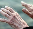 Lần đầu quan sát được 'mồi lửa' khởi phát bệnh Parkinson Lần đầu quan sát được 'mồi lửa' khởi phát bệnh Parkinson