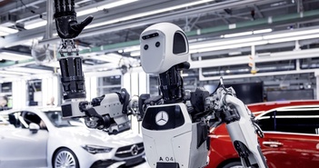 Hãng ôtô kêu gọi ông Trump không đánh thuế robot trong nhà máy Hãng ôtô kêu gọi ông Trump không đánh thuế robot trong nhà máy