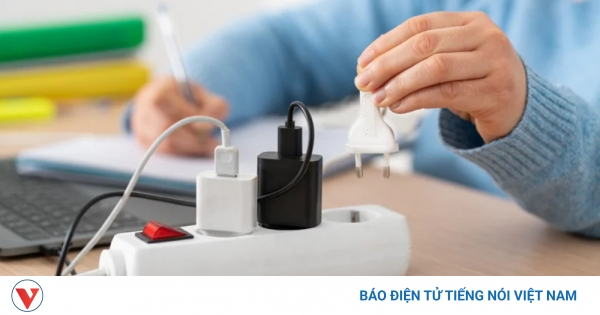 Có nên cắm sạc máy tính xách tay Windows liên tục?