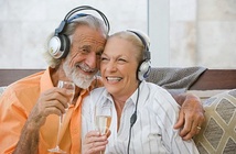 Âm nhạc có thể làm giảm nguy cơ sa sút trí tuệ ở người cao tuổi Âm nhạc có thể làm giảm nguy cơ sa sút trí tuệ ở người cao tuổi