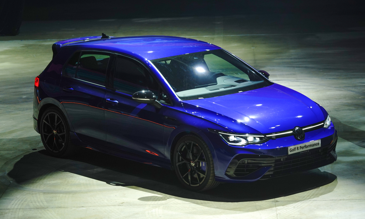 Volkswagen Golf R - hatchback hiệu năng cao giá gần 1,9 tỷ đồng