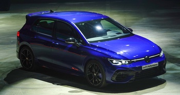 Volkswagen Golf R - hatchback hiệu năng cao giá gần 1,9 tỷ đồng Volkswagen Golf R - hatchback hiệu năng cao giá gần 1,9 tỷ đồng