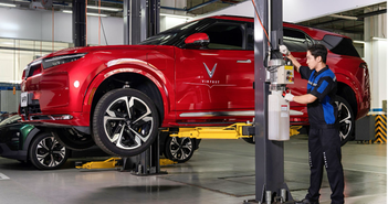 VinFast hỗ trợ chủ xe bị ngập lụt tại miền Trung