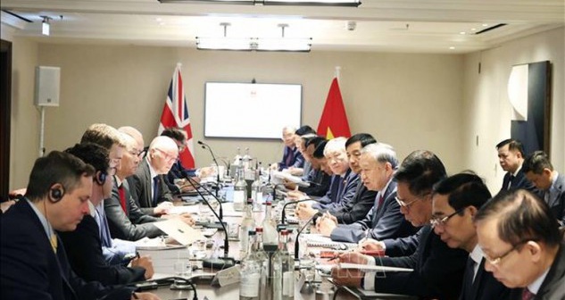 Tổng Bí thư Tô Lâm dự tòa đàm về công nghệ AI và chip bán dẫn tại Anh