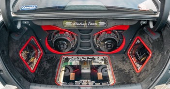 Những dàn âm thanh tiền tỷ trên ôtô của dân chơi Việt Những dàn âm thanh tiền tỷ trên ôtô của dân chơi Việt