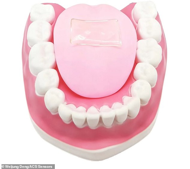 Phát minh lưỡi nhân tạo có thể cảm nhận độ cay của thức ăn