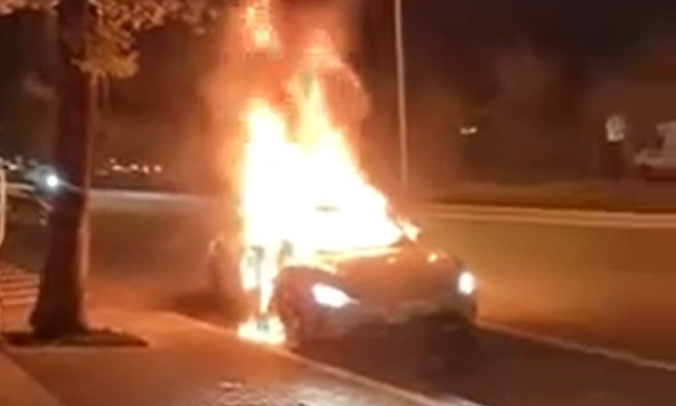 Xe điện Xiaomi bốc cháy khi vừa đến cửa hàng sửa chữa