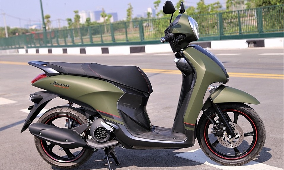 Nên mua Honda Vision hay Yamaha Janus?