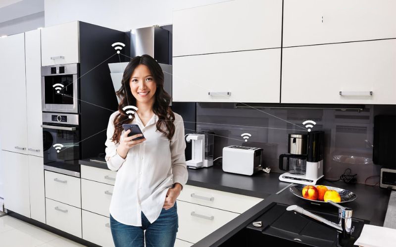 thiet bi dien tu quen thuoc la nguon buc xa manh nhat trong nha hinh anh 1