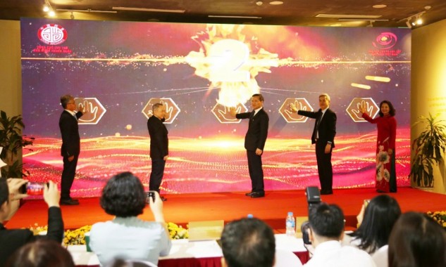 Hơn 100 tư liệu phản ánh 75 năm hữu nghị Việt Nam - Trung Quốc được trưng bày tại Hà Nội