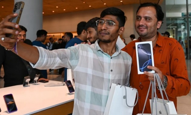 Ấn Độ rút lệnh cài ứng dụng Sanchar Saathi sau 24 giờ: Cuộc chiến giữa an ninh mạng và quyền riêng tư