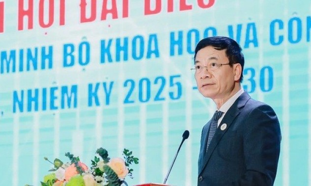 Hãy để tuổi trẻ của chúng ta để lại dấu ấn, để khi nhìn lại mỗi người đều có thể tự hào