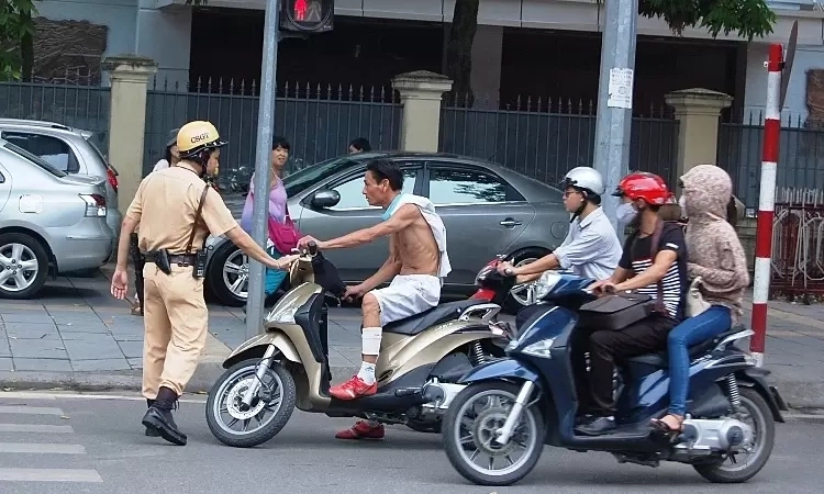 '10 lỗi giao thông phổ biến của người Việt'