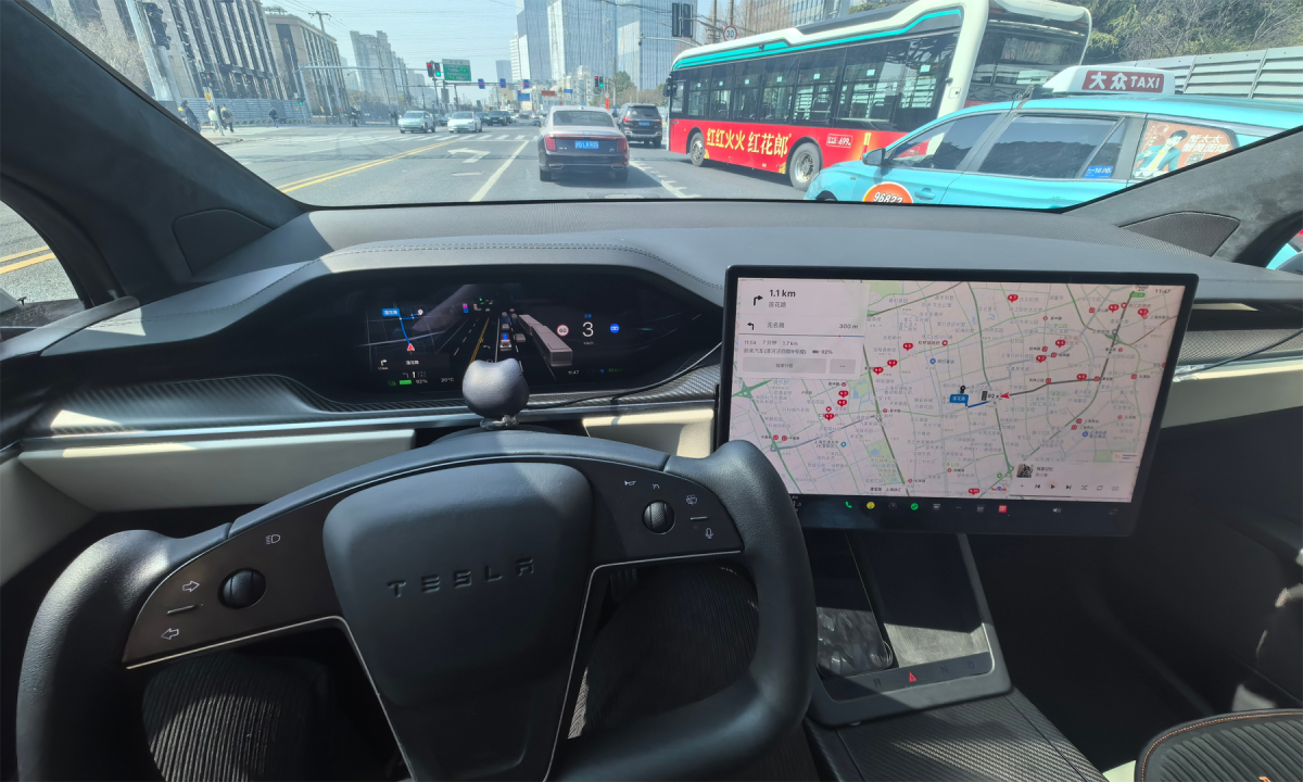 So sánh công nghệ lái tự động của Tesla và xe Trung Quốc