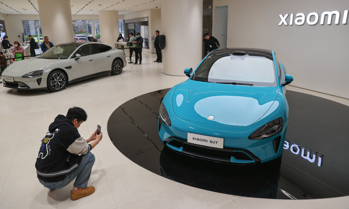 Xiaomi chia hơn 14 triệu USD tiền thưởng cho các đại lý