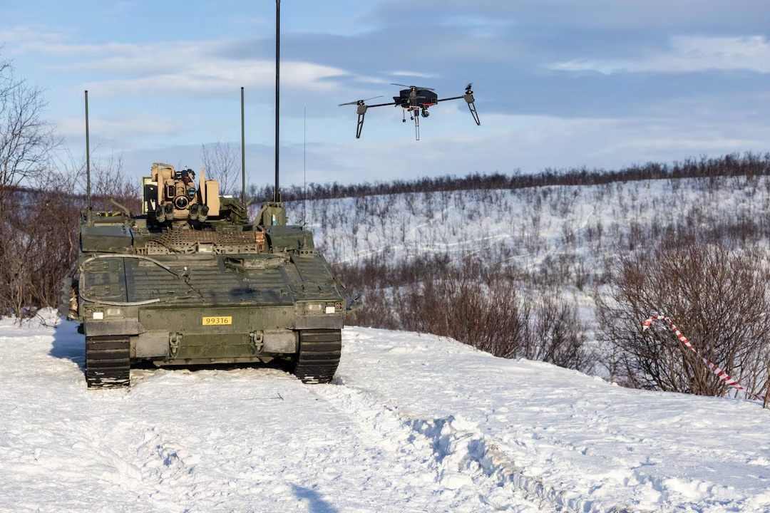 bac cuc - chien truong khac nghiet khien uav gay canh va gps nhieu loan hinh anh 2