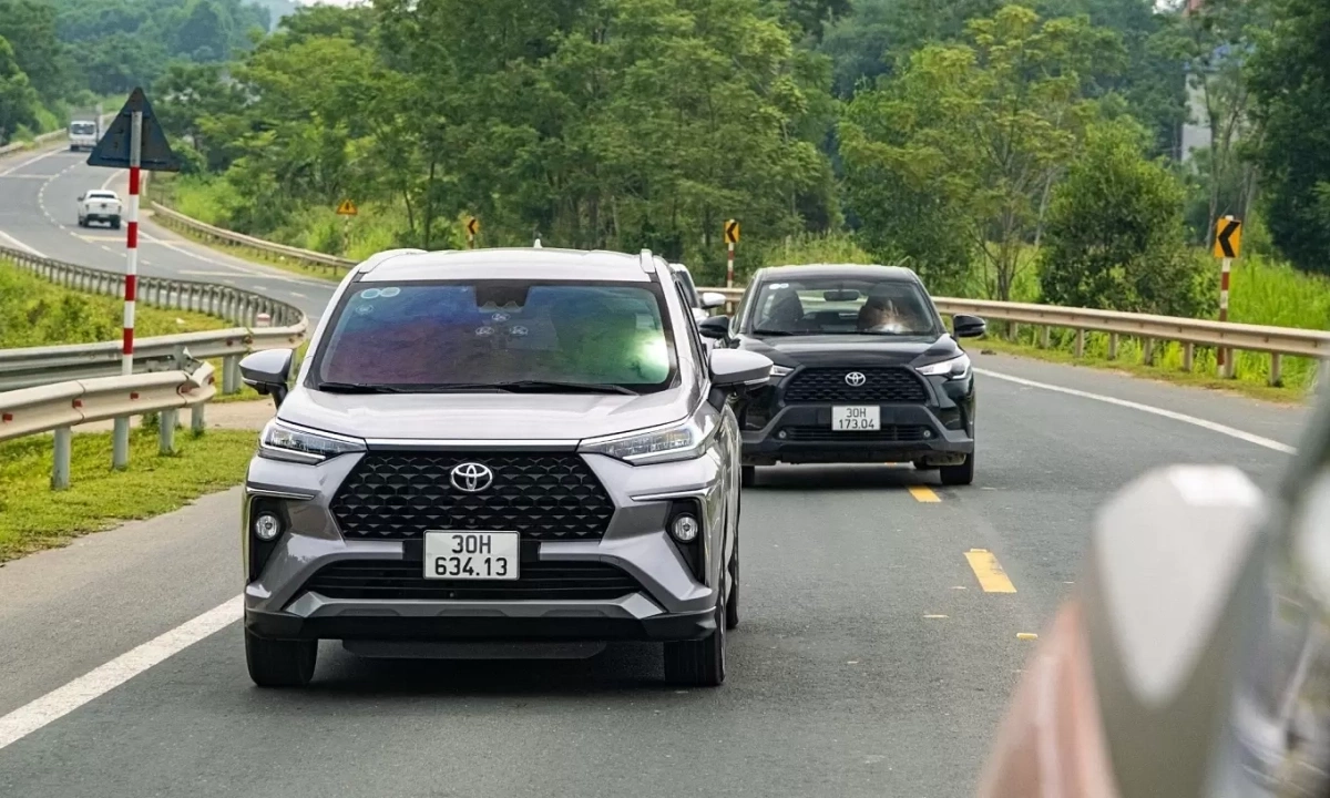 Bộ ba xe bán chạy nhất Toyota giảm giá đầu năm