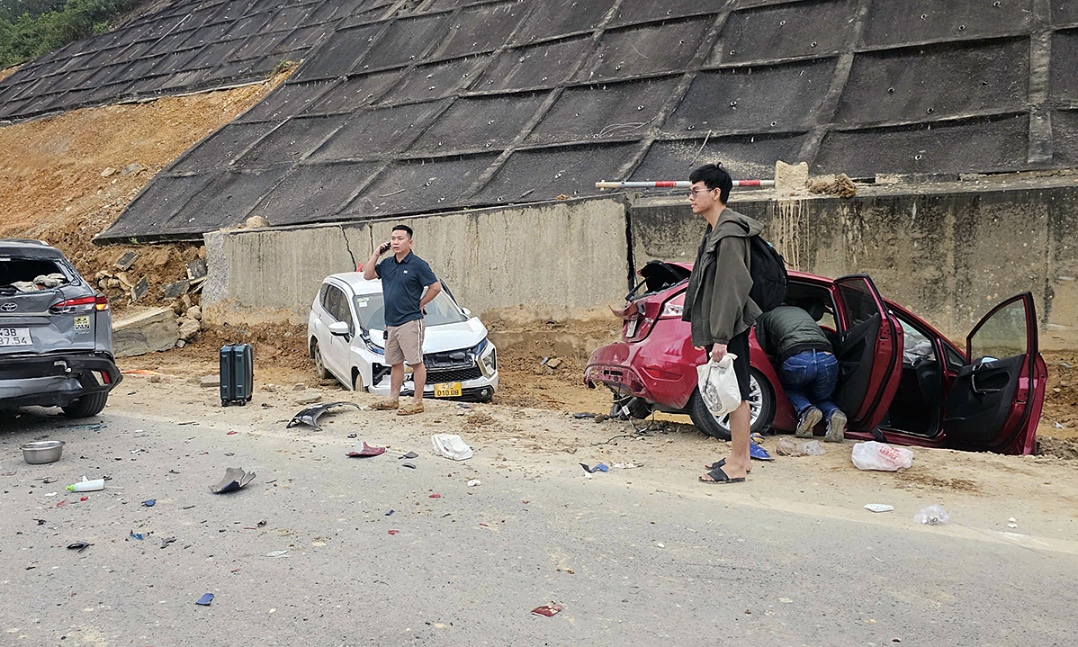 Vì sao tai nạn liên hoàn hay xảy ra trên cao tốc dịp lễ?