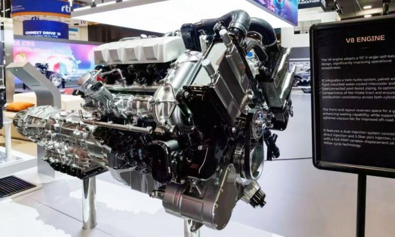 Hãng Trung Quốc khoe động cơ xăng V8 ở triển lãm công nghệ