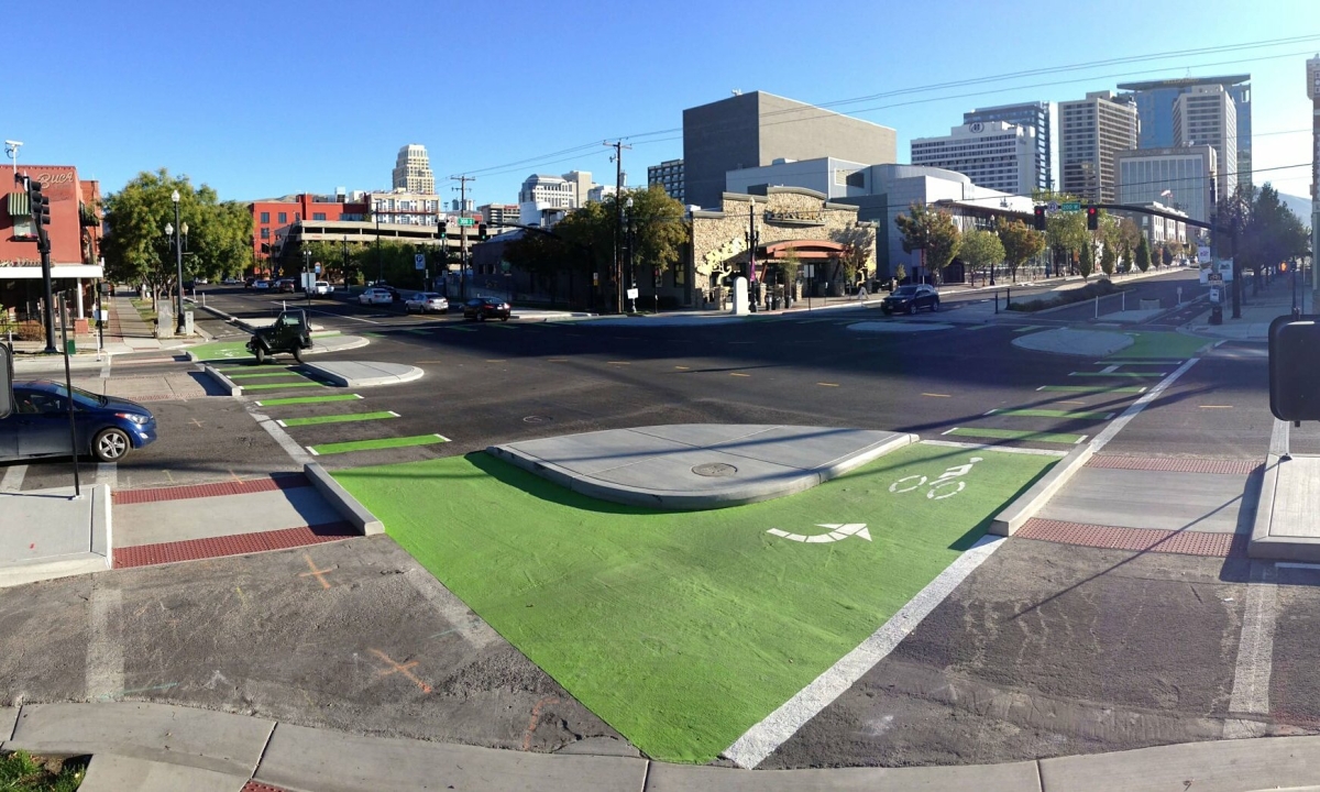 Cách thế giới thiết kế an toàn làn xe đạp