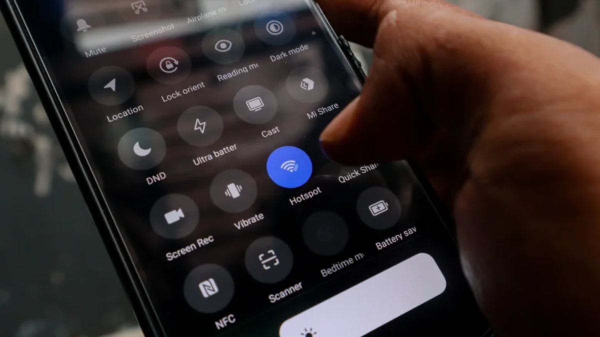 mot meo nho bien dien thoai cu thanh router internet hinh anh 1
