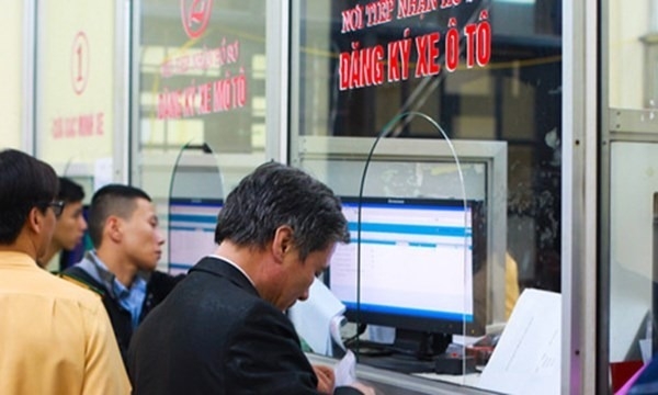Mua xe ngày 26 Tết có kịp đăng ký?