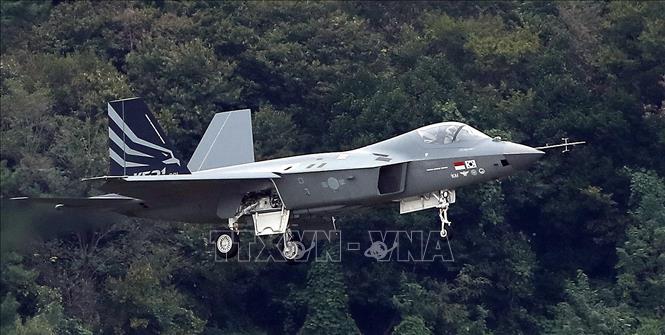 Hàn Quốc hoàn tất thử nghiệm bay đối với máy bay chiến đấu nội địa KF-21