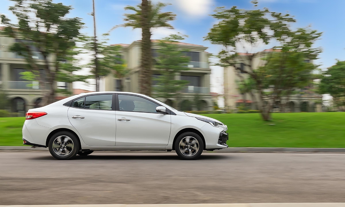 Sedan cỡ B năm 2025: Vios vững ngôi đầu, Accent 'tụt dốc không phanh'