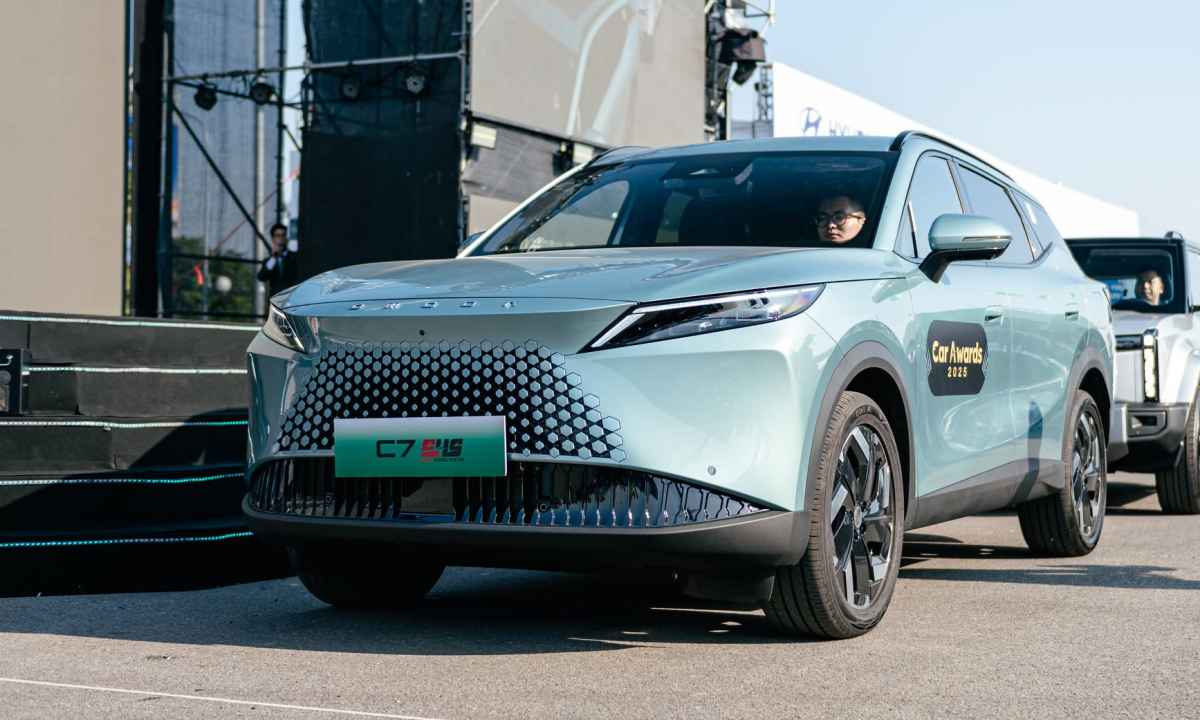 Omoda C7 có giá dự kiến từ 839 triệu đồng