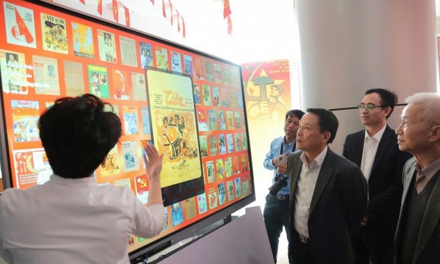 Hà Nội trưng bày hàng trăm bìa báo Xuân chào mừng Đại hội XIV của Đảng