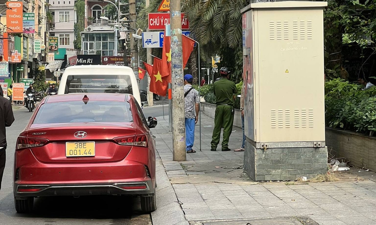 'Ra đường làm gì cũng sợ phạt nguội'