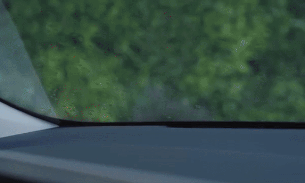 Khởi nghiệp thành công nhờ ôtô không có gạt mưa phía sau