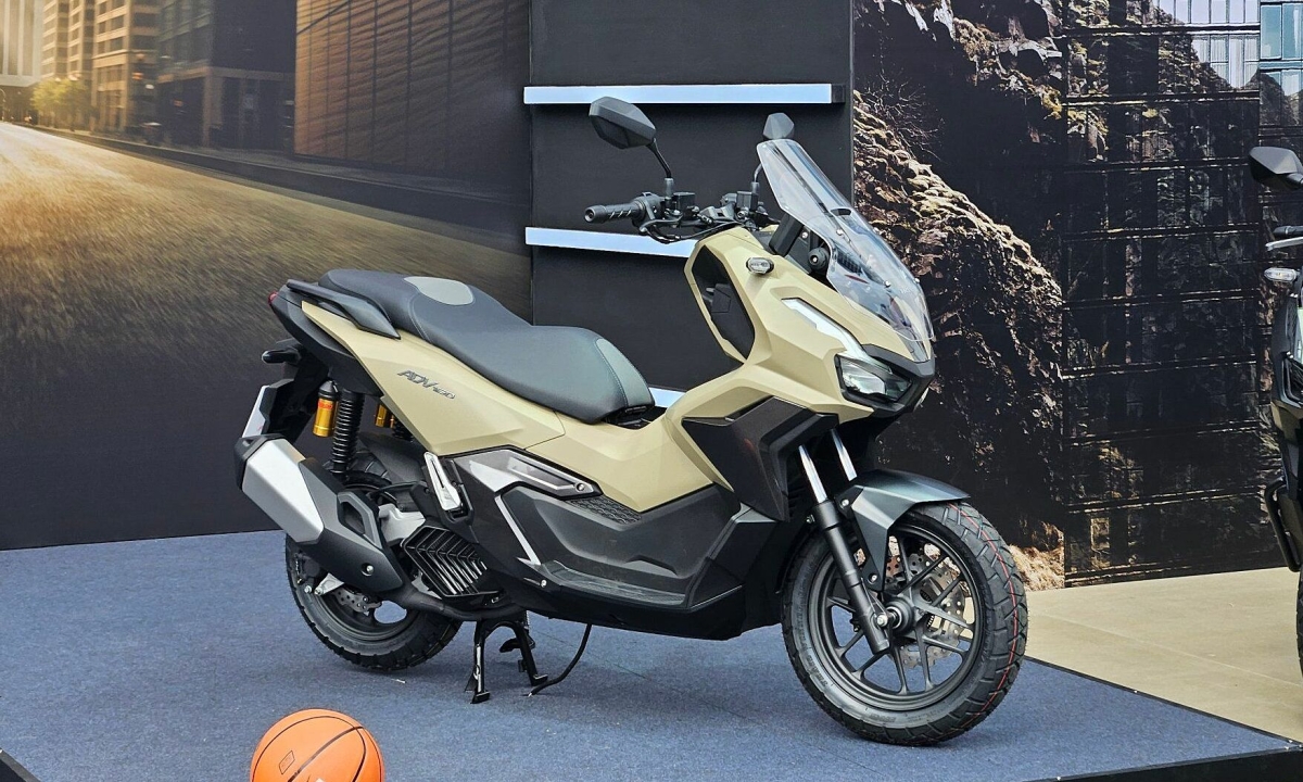 Honda ADV160 2026 giá từ 3.200 USD