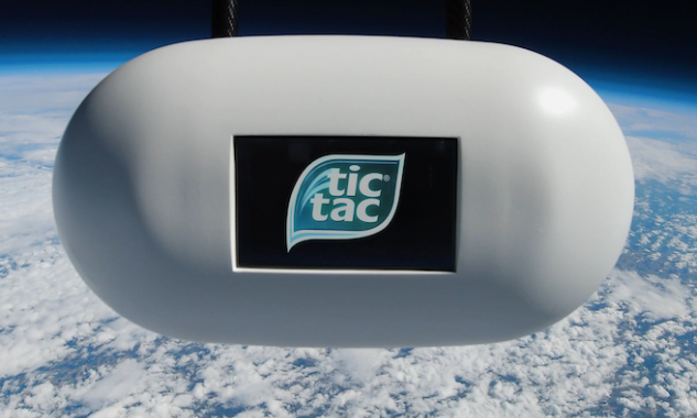 Tic Tac đưa kẹo bạc hà lên vũ trụ trong chiếc 'UFO' hình viên kẹo
