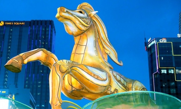 Linh vật ngựa cao 11m kết hợp truyền thuyết Thánh Gióng và công nghệ mapping