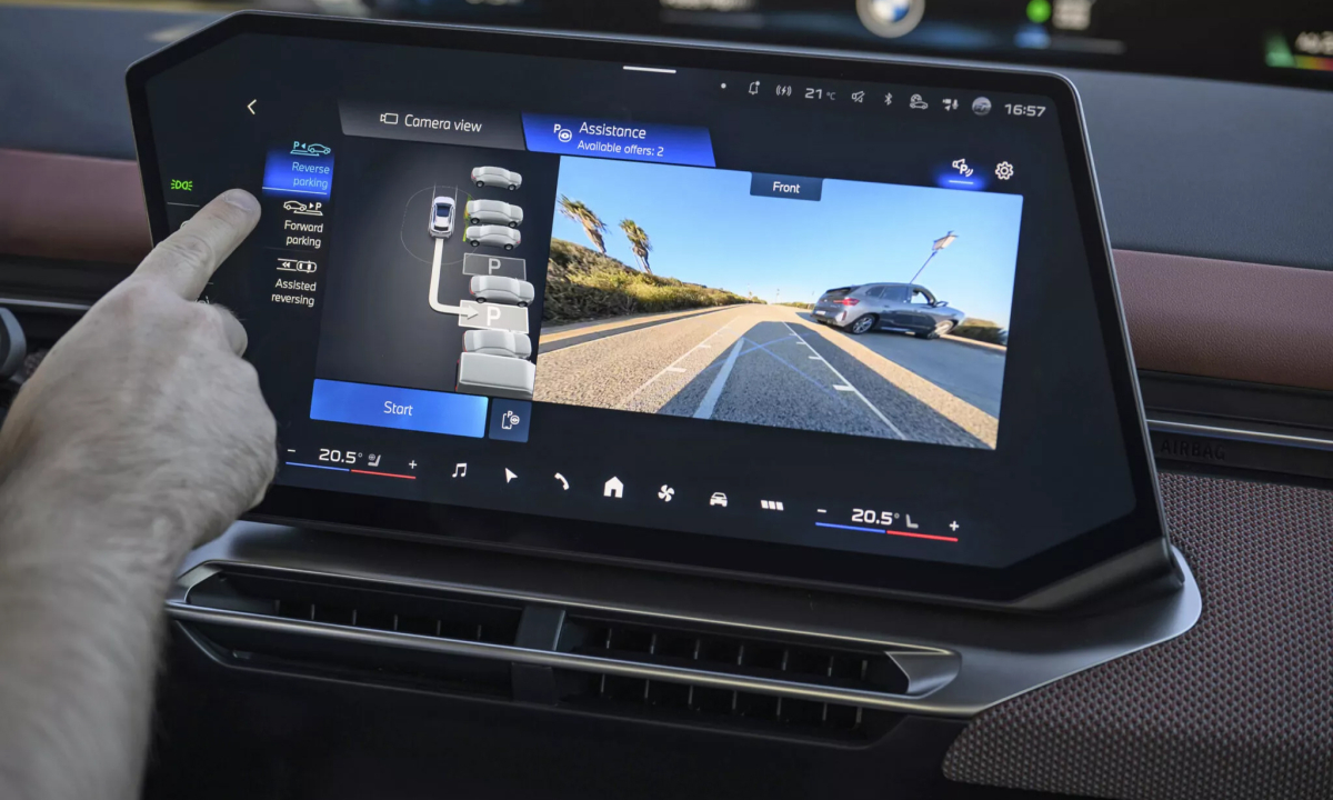 Chủ xe BMW phải trả tiền hàng tháng để dùng camera 360