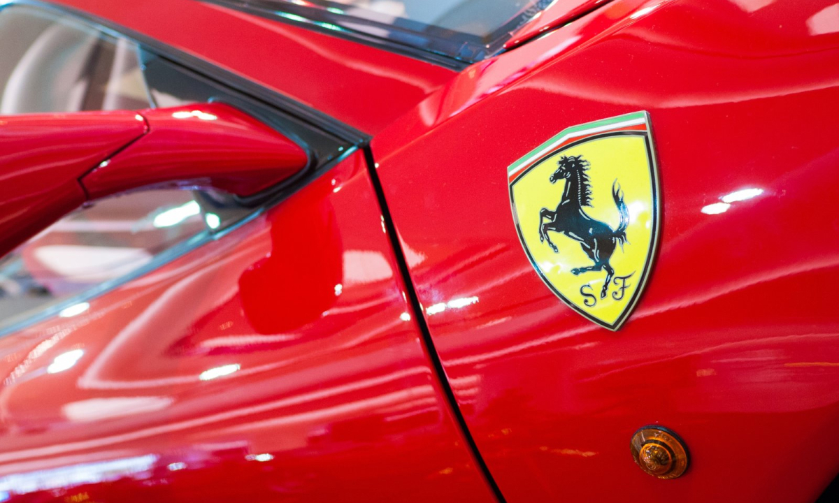 Ferrari tặng gần 18.000 USD cho mỗi nhân viên vì lãi lớn