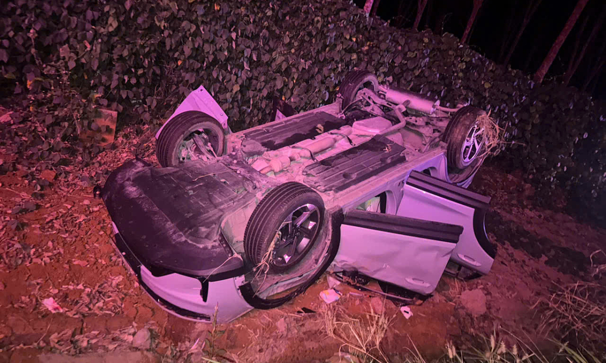 Lynk & Co 06 bảo vệ hành khách trong tai nạn lật 6 vòng