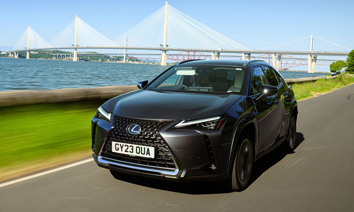 Lexus khai tử xe điện đầu tiên của thương hiệu