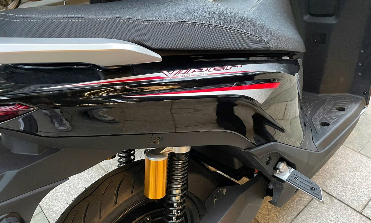 Xe máy điện VinFast Viper lộ ảnh thực tế