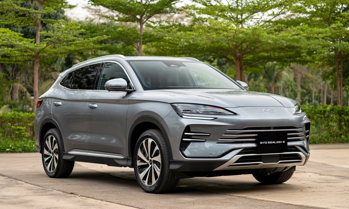 Nên đổi từ Ford Everest sang BYD Sealion 6?