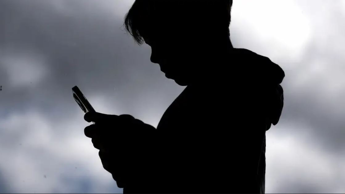 Hiểm họa từ các chatbot 'bạn đồng hành AI' đối với trẻ em