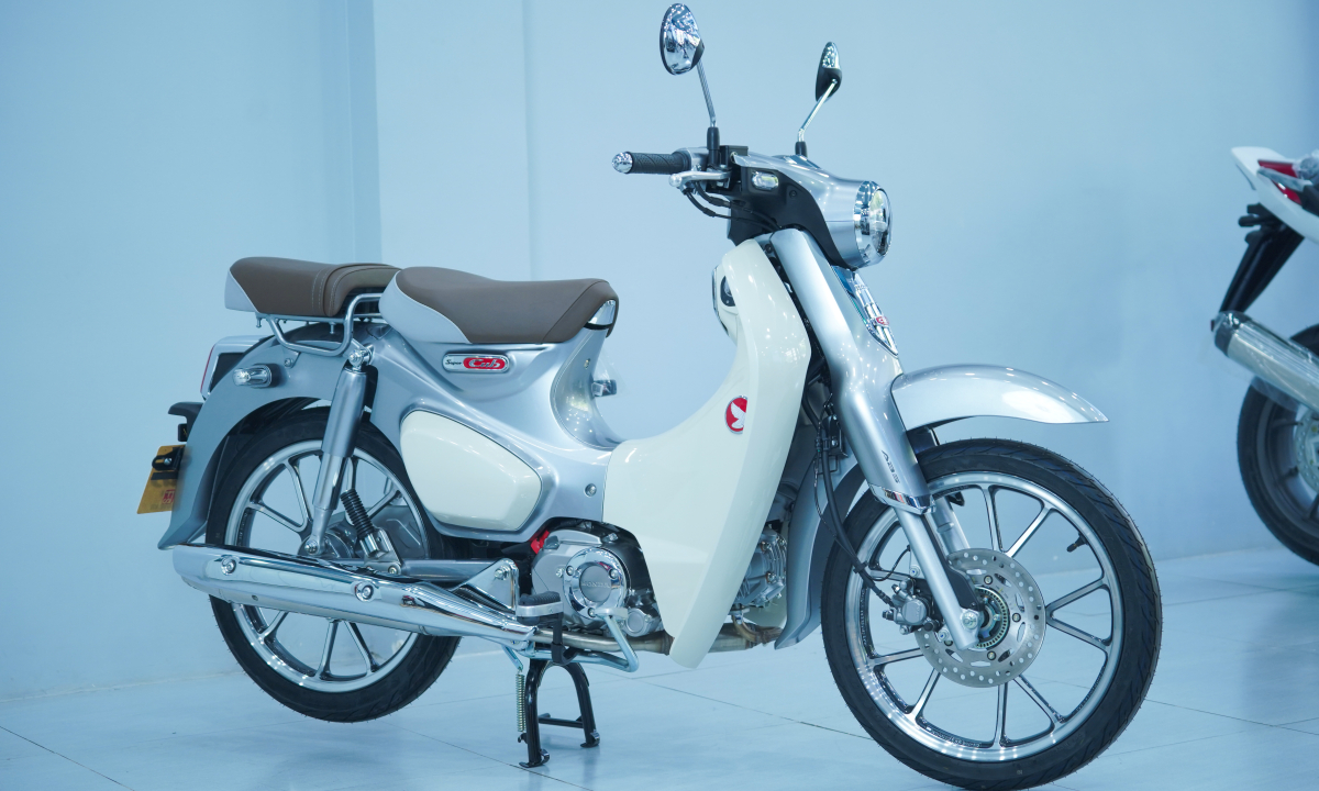 Honda Super Cub 2026 nhập Thái giá hơn 150 triệu đồng