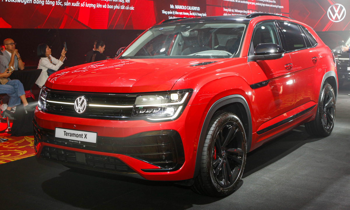 Volkswagen Teramont X - SUV mới giá từ 1,998 tỷ đồng