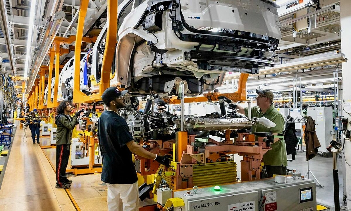 Sai lầm của ngành ôtô phương Tây trước làn sóng xe điện Trung Quốc