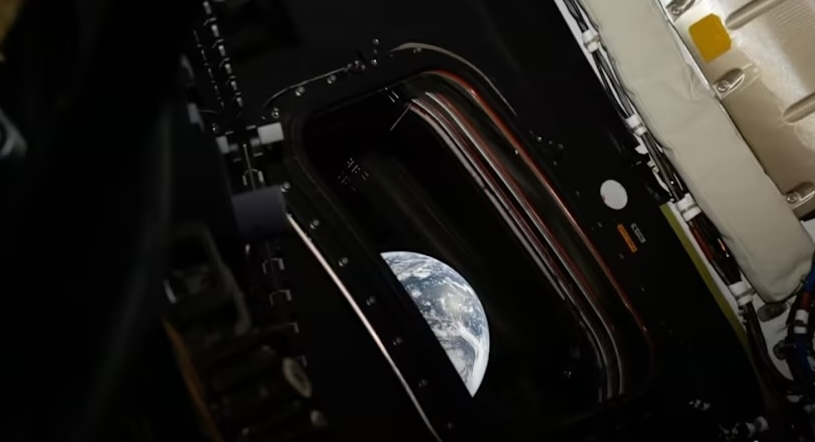 Trái Đất trông ra sao khi nhìn từ tàu vũ trụ Orion?