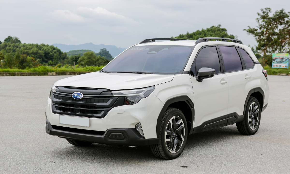 Subaru Forester 2.5i-L EyeSight giá gần 1,3 tỷ đồng