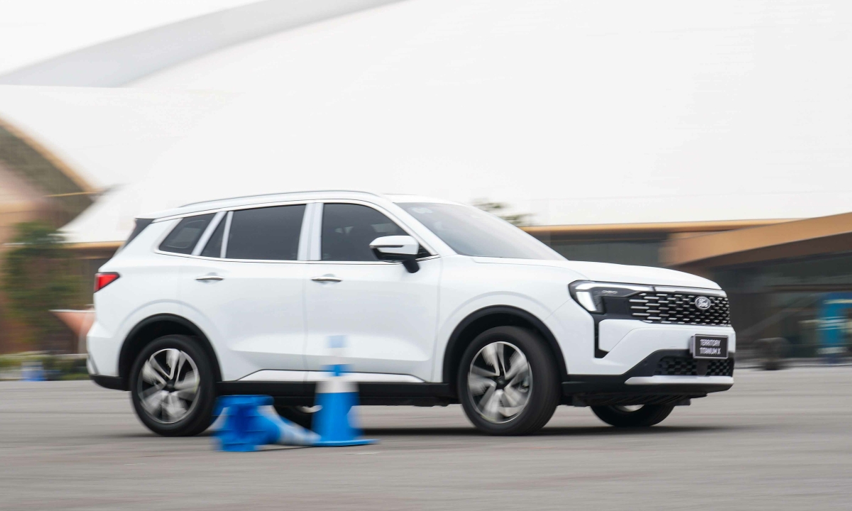 Dàn xe Ford hút khách lái thử tại Vietnam Mobility Show 2025